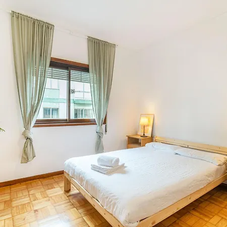 Bonfim Sunny Vintage Apartment